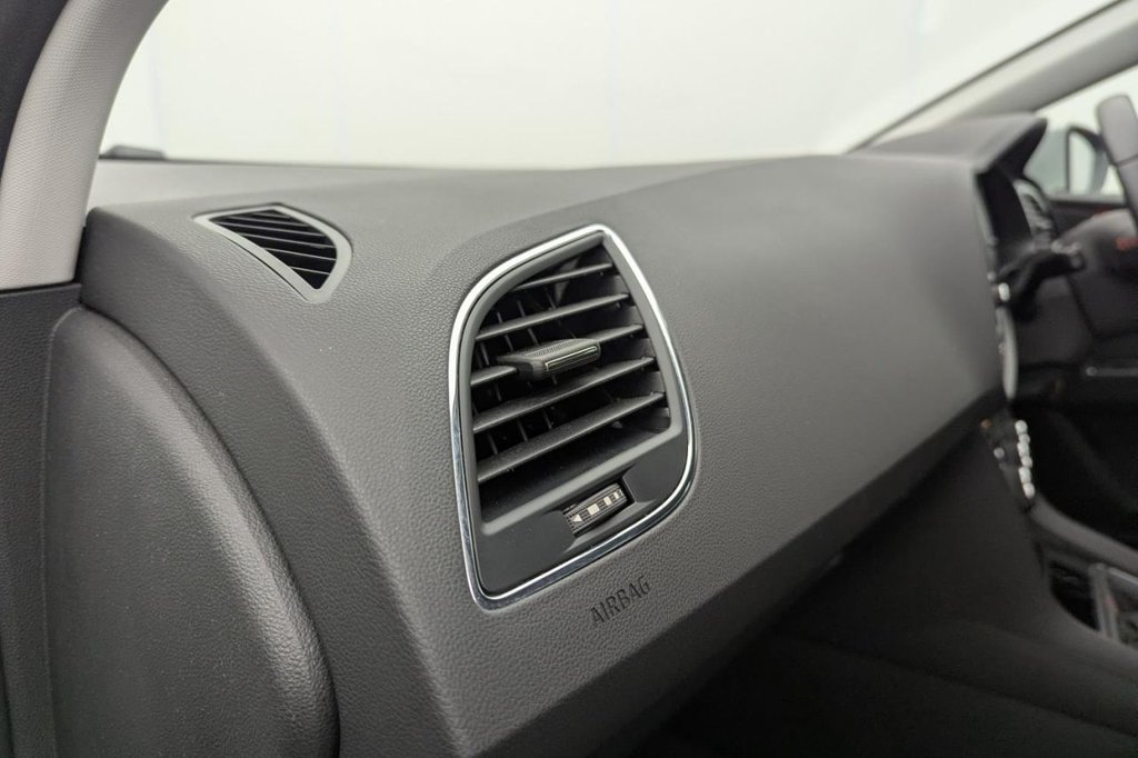 USED 2020 69 SEAT LEON 1.5 TSI EVO FR Hatchback 5dr Petrol Manual Euro 6 (s/s) (130 ps) Bluetooth, Air Con, Sensors