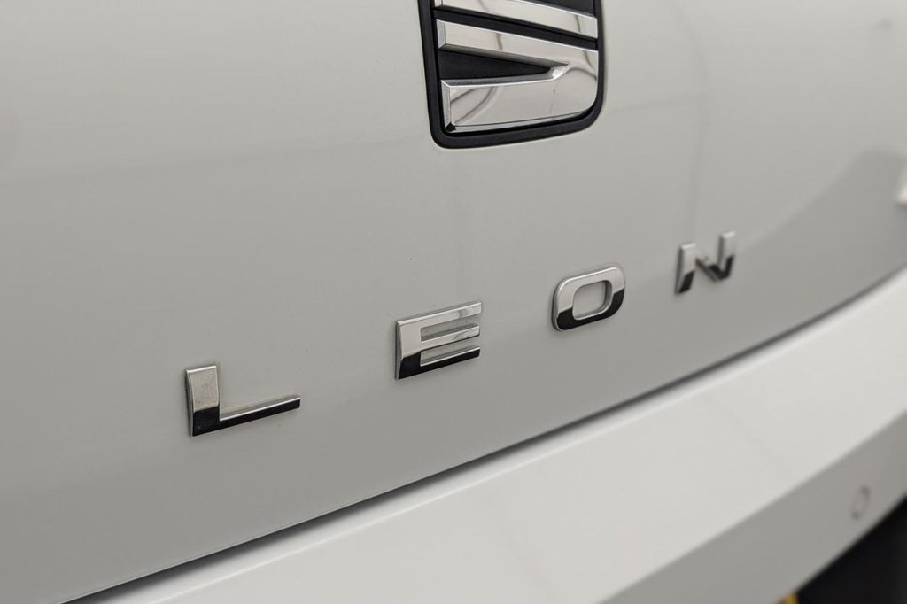 USED 2020 69 SEAT LEON 1.5 TSI EVO FR Hatchback 5dr Petrol Manual Euro 6 (s/s) (130 ps) Bluetooth, Air Con, Sensors