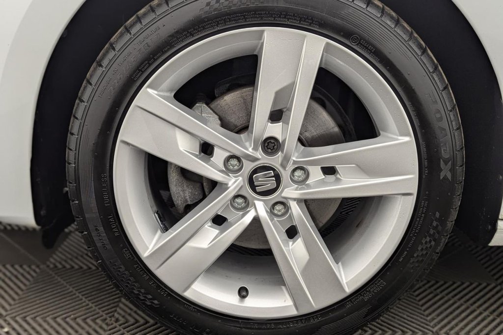 USED 2020 69 SEAT LEON 1.5 TSI EVO FR Hatchback 5dr Petrol Manual Euro 6 (s/s) (130 ps) Bluetooth, Air Con, Sensors