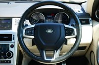 USED 2015 65 LAND ROVER DISCOVERY SPORT 2.0 TD4 HSE Luxury SUV 5dr Diesel Auto 4WD Euro 6 (s/s) (180 ps) LOIRE BLUE METALLIC PAINTWORK + SUNROOF + WINTER PACK + 7 SEATS