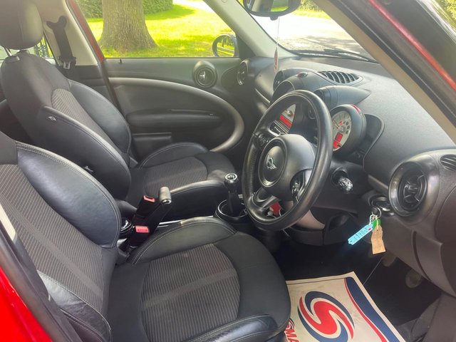 View our MINI COUNTRYMAN