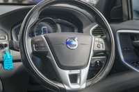 USED 2016 16 VOLVO XC60 2.0 D4 R-Design Nav SUV 5dr Diesel Manual Euro 6 (s/s) (190 ps) 