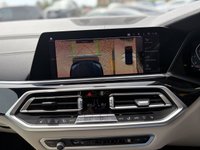 USED 2020 20 BMW X5 3.0 40i M Sport SUV 5dr Petrol Auto xDrive Euro 6 (s/s) (340 ps) FULL BMW SERVICE HISTORY + HEADS UP DISPLAY + LASER LIGHTS + 7 SEATS + THIRD-ROW SEATING - TECHNOLOGY PACK + COMFORT PACKAGE + M SPORT PLUS PACKAGE + VISIBILTY PACK + 2 KEYS + DISPLAY KEY + REAR ENTERTAINMENT + PART EXCHANGE WELCOME + 12 MONTHS MOT + FINANCE AVAILABLE