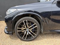 USED 2020 20 BMW X5 3.0 40i M Sport SUV 5dr Petrol Auto xDrive Euro 6 (s/s) (340 ps) FULL BMW SERVICE HISTORY + HEADS UP DISPLAY + LASER LIGHTS + 7 SEATS + THIRD-ROW SEATING - TECHNOLOGY PACK + COMFORT PACKAGE + M SPORT PLUS PACKAGE + VISIBILTY PACK + 2 KEYS + DISPLAY KEY + REAR ENTERTAINMENT + PART EXCHANGE WELCOME + 12 MONTHS MOT + FINANCE AVAILABLE
