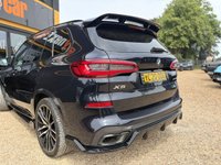 USED 2020 20 BMW X5 3.0 40i M Sport SUV 5dr Petrol Auto xDrive Euro 6 (s/s) (340 ps) FULL BMW SERVICE HISTORY + HEADS UP DISPLAY + LASER LIGHTS + 7 SEATS + THIRD-ROW SEATING - TECHNOLOGY PACK + COMFORT PACKAGE + M SPORT PLUS PACKAGE + VISIBILTY PACK + 2 KEYS + DISPLAY KEY + REAR ENTERTAINMENT + PART EXCHANGE WELCOME + 12 MONTHS MOT + FINANCE AVAILABLE