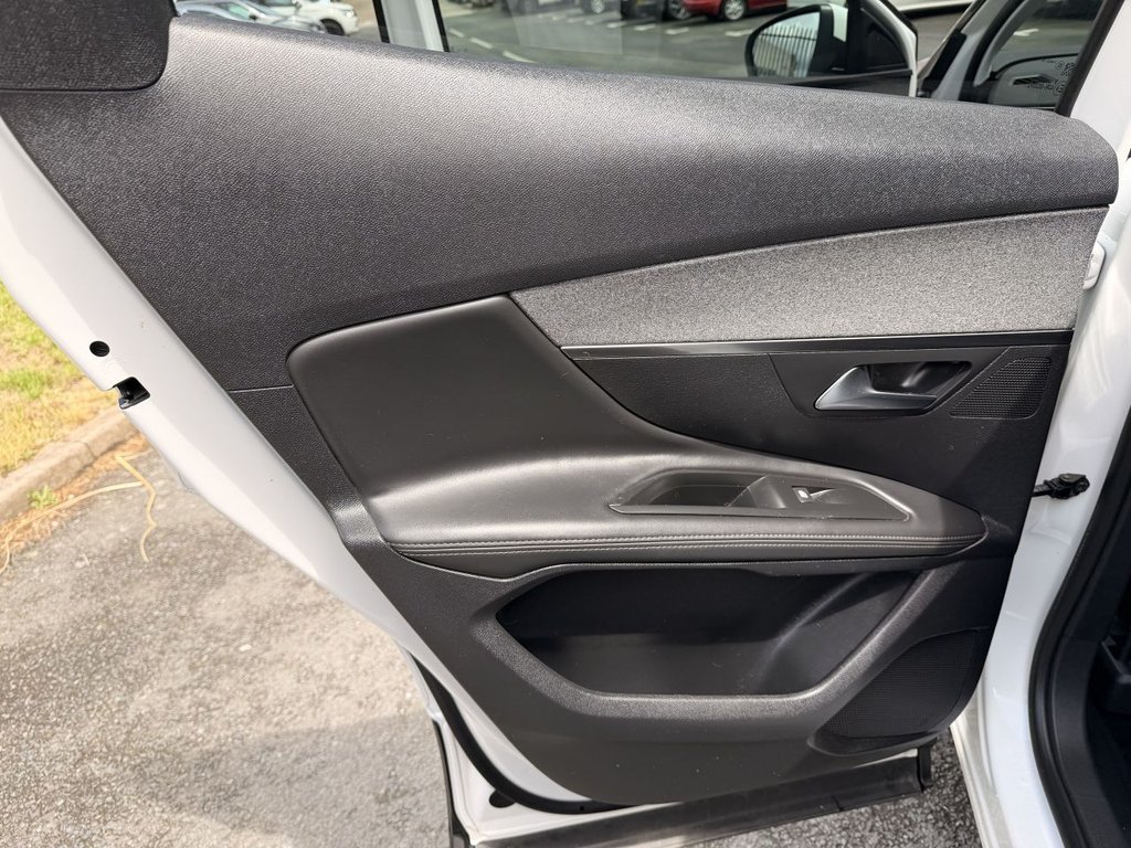 USED 2018 67 PEUGEOT 3008 1.6 BlueHDi Allure SUV 5dr Diesel EAT Euro 6 (s/s) (120 ps) 1 OWNER FROM NEW 2 KEYS SH