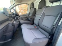 USED 2026 26 RENAULT TRAFIC  LH30 ADVANCE 2.0DCI 150 BHP Rare High Specification Hightop Model With 150BHP Engine, Air Con, Media Screen, Parking Sensors & Much More!