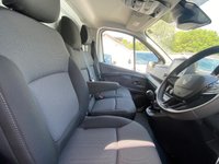 USED 2026 26 RENAULT TRAFIC  LH30 ADVANCE 2.0DCI 150 BHP Rare High Specification Hightop Model With 150BHP Engine, Air Con, Media Screen, Parking Sensors & Much More!