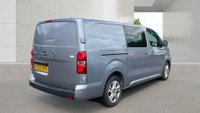 USED 2022 22 VAUXHALL VIVARO Crew Van Sportive Elite L2 H1 145 PS 2.0 Ltr Turbo D LWB Crew Van Double Cab Automatic with Air Conditioning, Alloy Wheels, Sat Nav, Rear View Camera and twin Side Loading Doors finished in 