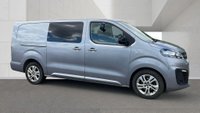 USED 2022 22 VAUXHALL VIVARO Crew Van Sportive Elite L2 H1 145 PS 2.0 Ltr Turbo D LWB Crew Van Double Cab Automatic with Air Conditioning, Alloy Wheels, Sat Nav, Rear View Camera and twin Side Loading Doors finished in 