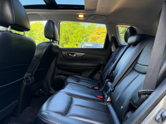 View our NISSAN X-TRAIL