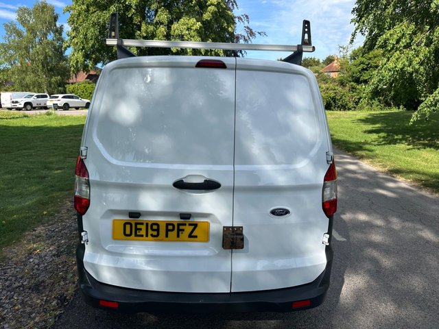 View our FORD TRANSIT COURIER
