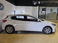 USED 2019 Y FORD FOCUS 1.0T EcoBoost Zetec Hatchback 5dr Petrol Auto Euro 6 (s/s) (125 ps) Service history, Auto