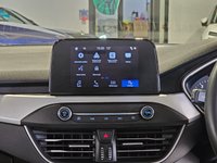 USED 2019 Y FORD FOCUS 1.0T EcoBoost Zetec Hatchback 5dr Petrol Auto Euro 6 (s/s) (125 ps) Service history, Auto