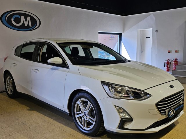 View our Ford Focus 1.0T EcoBoost Zetec Hatchback 5dr Petrol Auto Euro 6 (s/s) (125 ps)