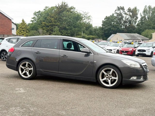 View our VAUXHALL INSIGNIA