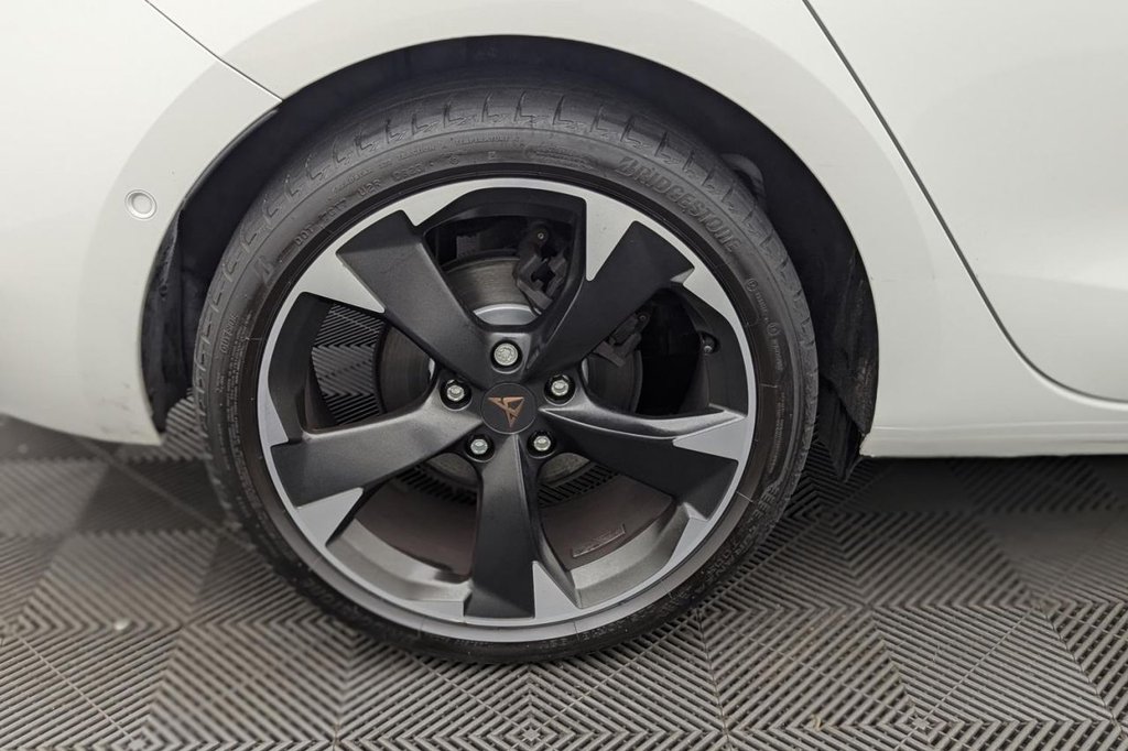 USED 2023 23 CUPRA LEON 1.5 TSI V1 Hatchback 5dr Petrol Manual Euro 6 (s/s) (150 ps) Car Play, Sat Nav, Keyless