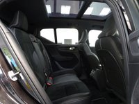USED 2020 70 VOLVO XC40 1.5 T3 R-Design SUV 5dr Petrol Auto Euro 6 (s/s) (163 ps) SAT NAV-H/K SOUND-PAN ROOF
