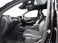USED 2020 70 VOLVO XC40 1.5 T3 R-Design SUV 5dr Petrol Auto Euro 6 (s/s) (163 ps) SAT NAV-H/K SOUND-PAN ROOF