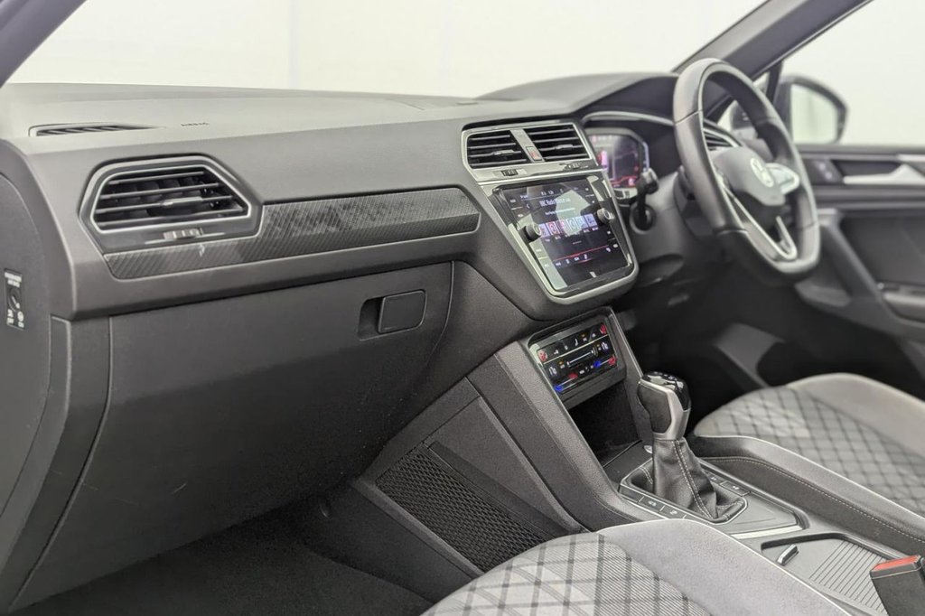 USED 2021 21 VOLKSWAGEN TIGUAN 1.5 TSI R-Line SUV 5dr Petrol DSG Euro 6 (s/s) (150 ps) Car Play, Adaptive Cruise, DAB