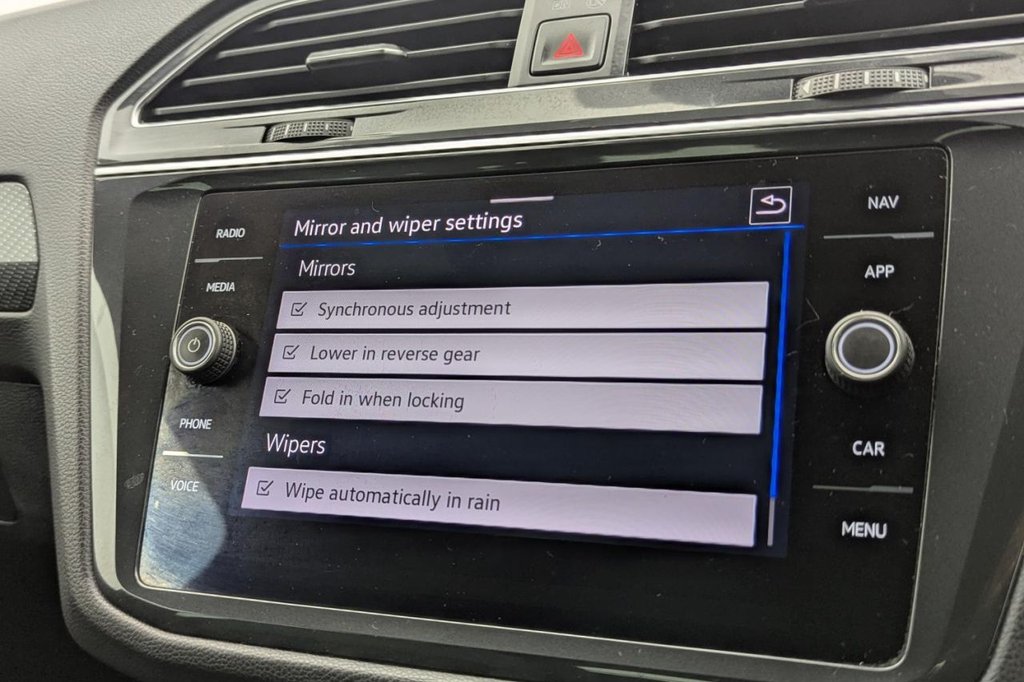 USED 2021 21 VOLKSWAGEN TIGUAN 1.5 TSI R-Line SUV 5dr Petrol DSG Euro 6 (s/s) (150 ps) Car Play, Adaptive Cruise, DAB