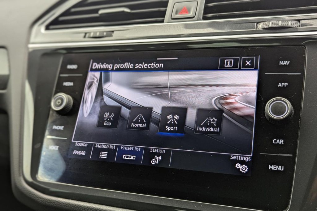USED 2021 21 VOLKSWAGEN TIGUAN 1.5 TSI R-Line SUV 5dr Petrol DSG Euro 6 (s/s) (150 ps) Car Play, Adaptive Cruise, DAB