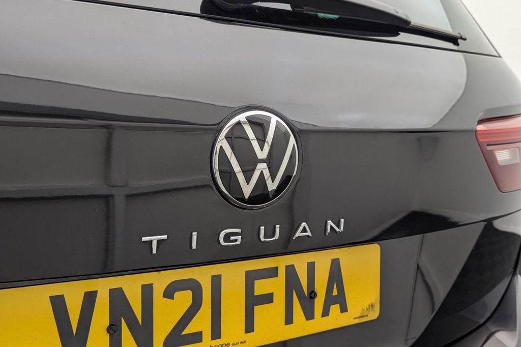 USED 2021 21 VOLKSWAGEN TIGUAN 1.5 TSI R-Line SUV 5dr Petrol DSG Euro 6 (s/s) (150 ps) Car Play, Adaptive Cruise, DAB