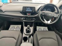 USED 2018 18 HYUNDAI I30 1.6 CRDi Blue Drive SE Hatchback 5dr Diesel Manual Euro 6 (s/s) (110 ps) 