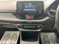 USED 2018 18 HYUNDAI I30 1.6 CRDi Blue Drive SE Hatchback 5dr Diesel Manual Euro 6 (s/s) (110 ps) 