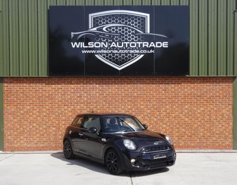 2014 MINI HATCH