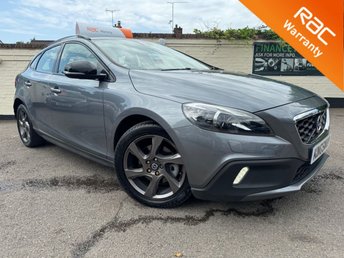 2015 VOLVO V40 CROSS COUNTRY