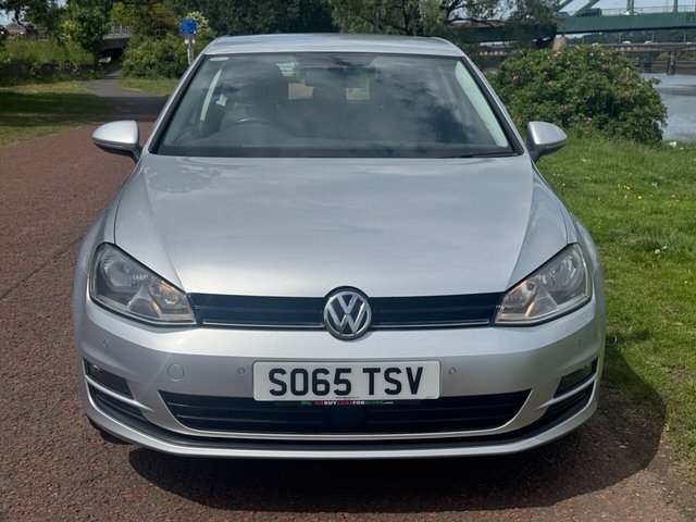 View our VOLKSWAGEN GOLF