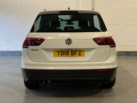 USED 2018 18 VOLKSWAGEN TIGUAN 2.0 TDI SE Navigation SUV 5dr Diesel Manual Euro 6 (s/s) (150 ps) 