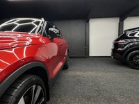 USED 2022 71 VOLVO XC40 1.5h T5 Recharge 10.7kWh Ultimate Dark SUV 5dr Petrol Plug-in Hybrid Auto Euro 6 (s/s) (262 ps) HEATED SEATS + 240 VOLT CHARGER
