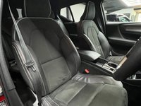 USED 2022 71 VOLVO XC40 1.5h T5 Recharge 10.7kWh Ultimate Dark SUV 5dr Petrol Plug-in Hybrid Auto Euro 6 (s/s) (262 ps) HEATED SEATS + 240 VOLT CHARGER
