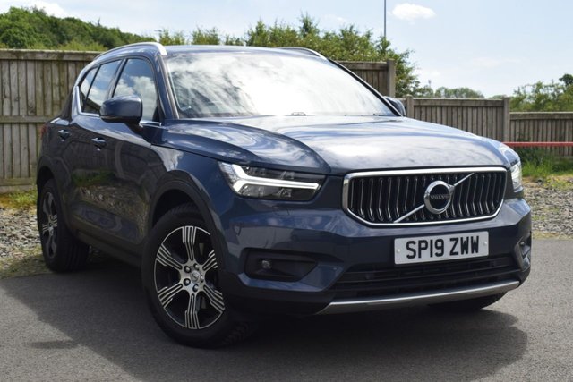 View our VOLVO XC40