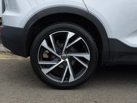 USED 2019 19 VOLVO XC40 2.0 D3 R-Design Pro SUV 5dr Diesel Auto Euro 6 (s/s) (150 ps) 