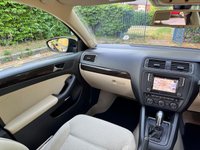 USED 2016 16 VOLKSWAGEN JETTA 1.4 TSI BlueMotion Tech SE Saloon 4dr Petrol DSG Euro 6 (s/s) (150 ps) 