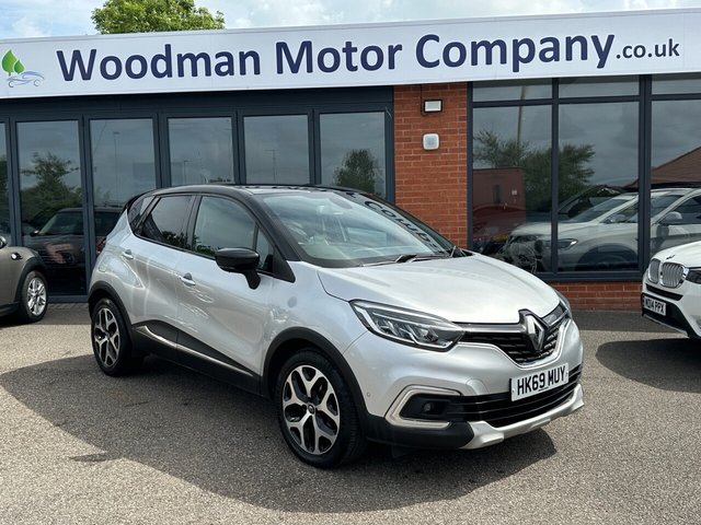 View our RENAULT CAPTUR