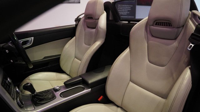 View our MERCEDES-BENZ SLK