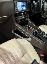 USED 2016 66 JAGUAR F-PACE 2.0 D180 Portfolio SUV 5dr Diesel Auto AWD Euro 6 (s/s) (180 ps) 