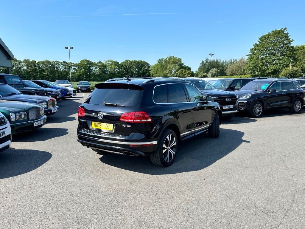 USED 2018 18 VOLKSWAGEN TOUAREG 3.0 TDI V6 R-Line SUV 5dr Diesel Tiptronic 4WD Euro 6 (s/s) (262 ps) 