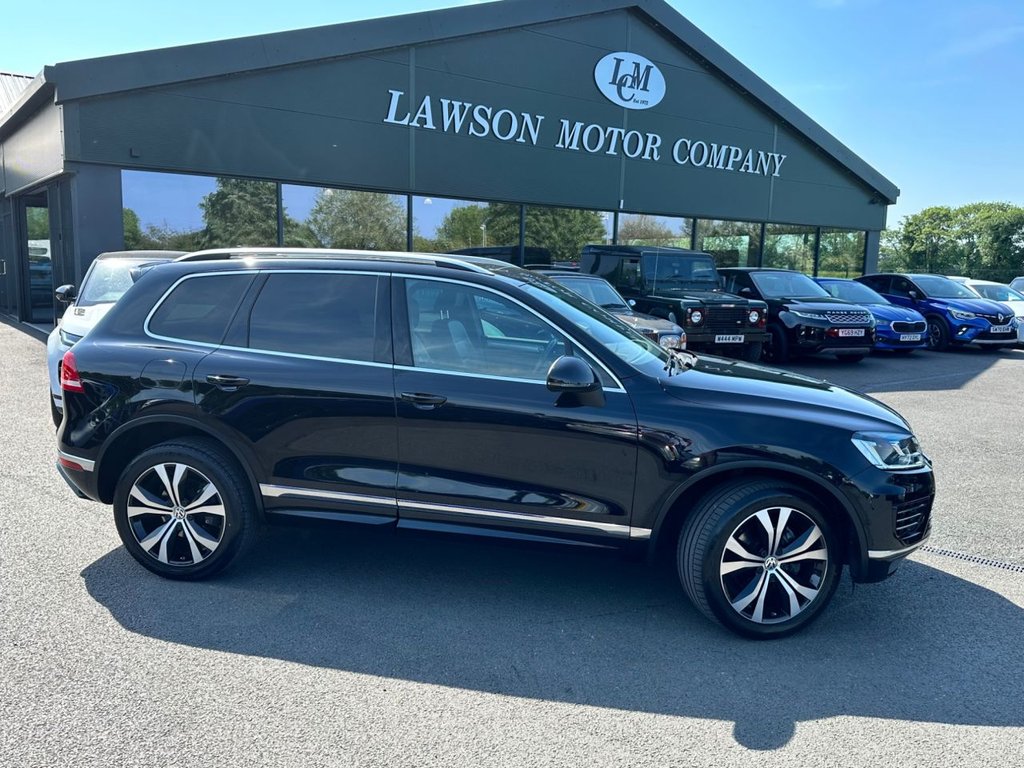 USED 2018 18 VOLKSWAGEN TOUAREG 3.0 TDI V6 R-Line SUV 5dr Diesel Tiptronic 4WD Euro 6 (s/s) (262 ps) 
