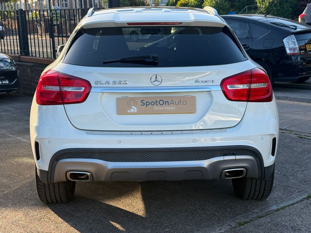 USED 2015 65 MERCEDES-BENZ GLA 2.0 GLA250 AMG Line SUV 5dr Petrol 7G-DCT 4MATIC Euro 6 (s/s) (211 ps) AUTO+PAN ROOF+FULL HISTORY