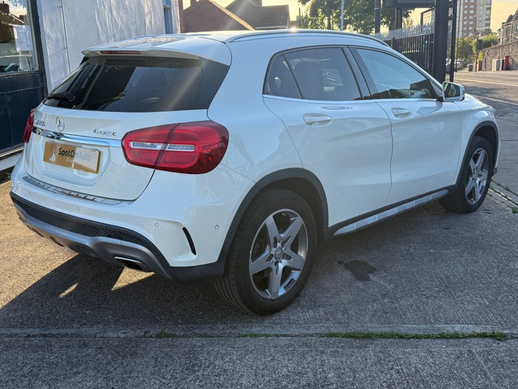 USED 2015 65 MERCEDES-BENZ GLA 2.0 GLA250 AMG Line SUV 5dr Petrol 7G-DCT 4MATIC Euro 6 (s/s) (211 ps) AUTO+PAN ROOF+FULL HISTORY