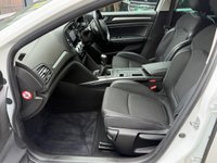 USED 2022 71 RENAULT MEGANE 1.5 Blue dCi Iconic Sport Tourer 5dr Diesel Manual Euro 6 (s/s) (115 ps) 