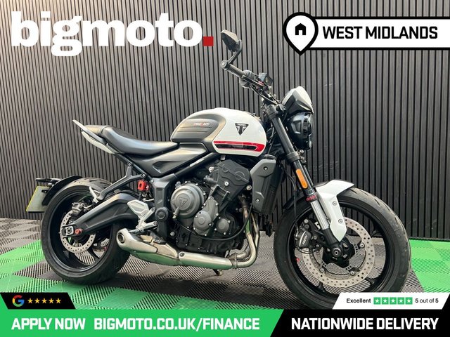 View our TRIUMPH Trident 660