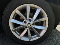 USED 2015 15 SKODA YETI 1.2 TSI SE SUV 5dr Petrol DSG Euro 6 (s/s) (110 ps) 