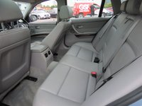 USED 2011 11 BMW 3 SERIES 2.0 318d Exclusive Edition Touring 5dr Diesel Manual Euro 5 (s/s) (143 ps) SUNROOF, LEATHER & NAV