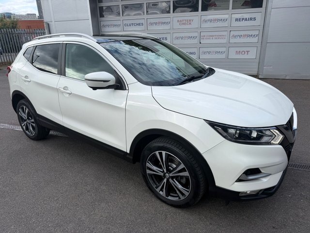 View our NISSAN QASHQAI